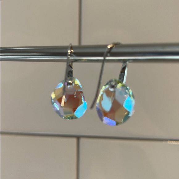 Genuine Swarovski Galet Pierced Earrings Rhodium Plated - Picture 15 of 16
